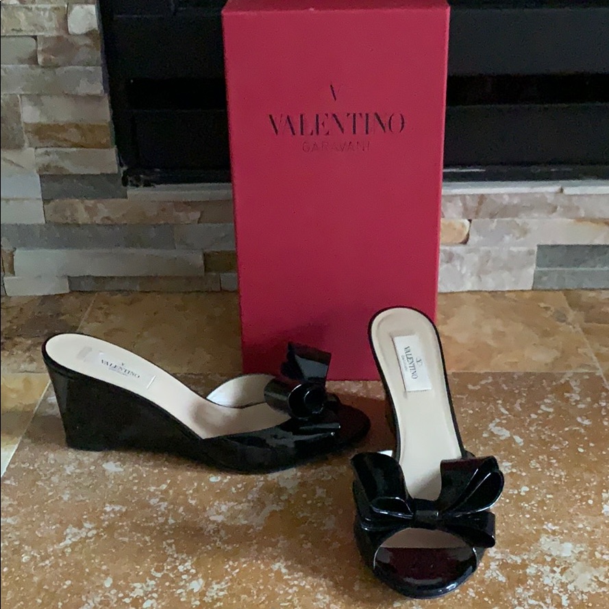 Valentino Patent Black Bow Wedges